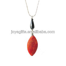 Collier pendentif en tranches d&#39;agate rouge naturel avec chaîne en argent